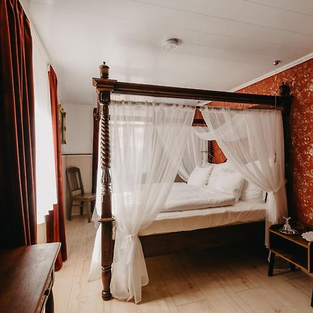 Altes Haeusle Am Waschbach-Weinberg Apartment อีเดินโคเบิน ภายนอก รูปภาพ