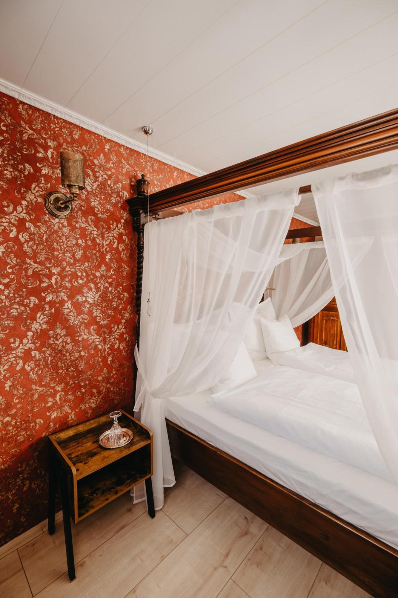 Altes Haeusle Am Waschbach-Weinberg Apartment อีเดินโคเบิน ภายนอก รูปภาพ